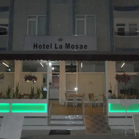 La Mosae Lägenhetshotell 3*