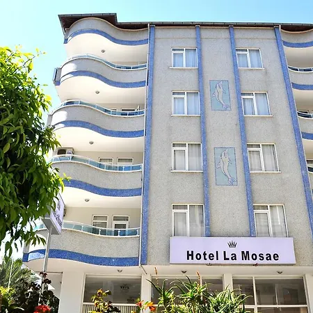 La Mosae Lägenhetshotell 3*